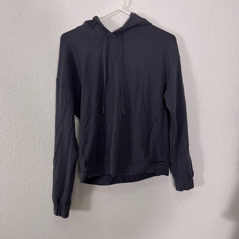 Lululemon Grey Overlap Back Hooded Pullover Sweatshirt Size 8